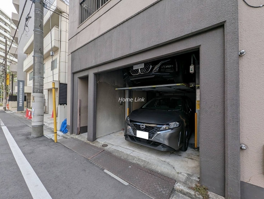 小泉ビル　駐車場